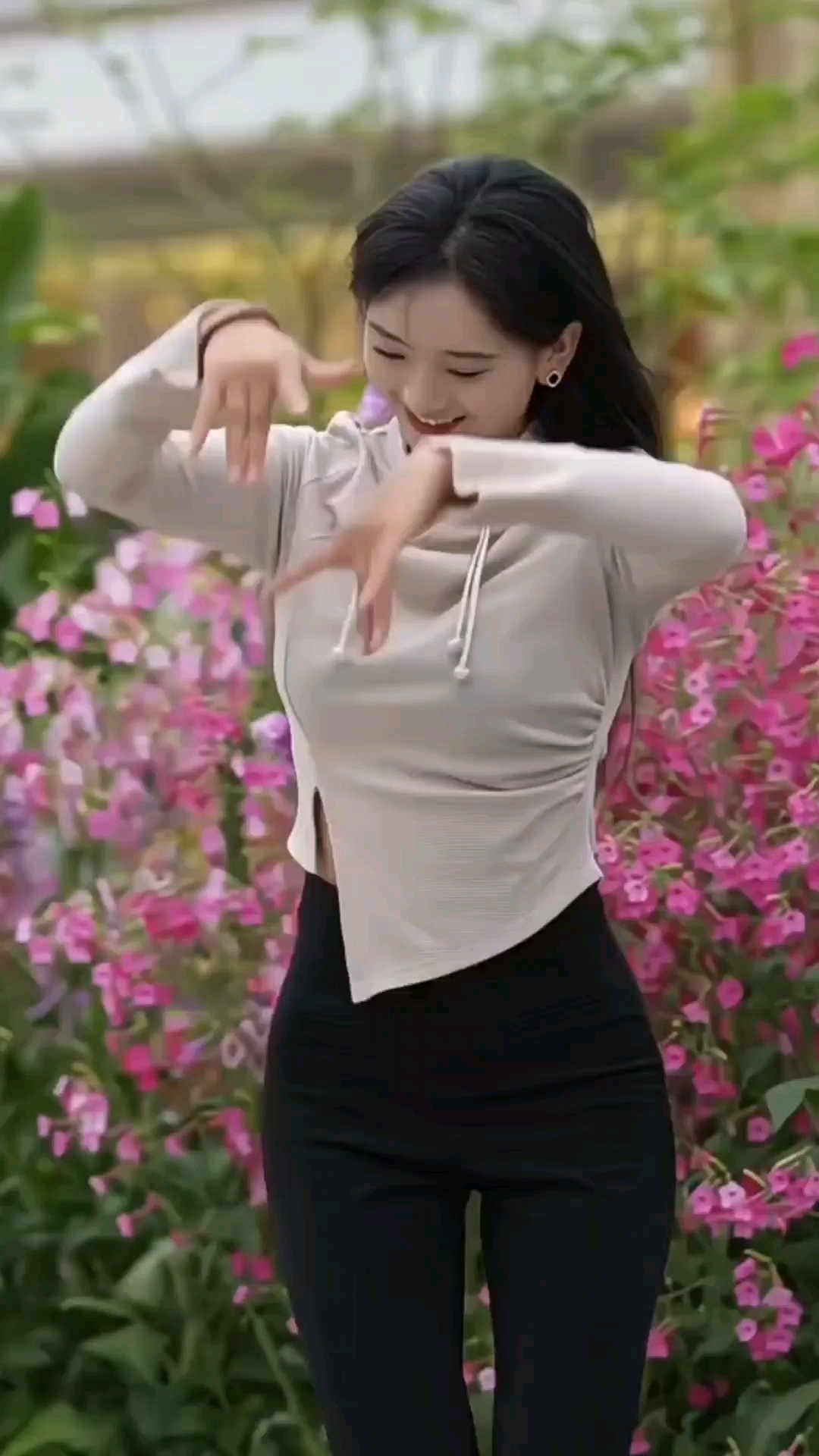 健身舞蹈比赛，动感十足赏心悦目