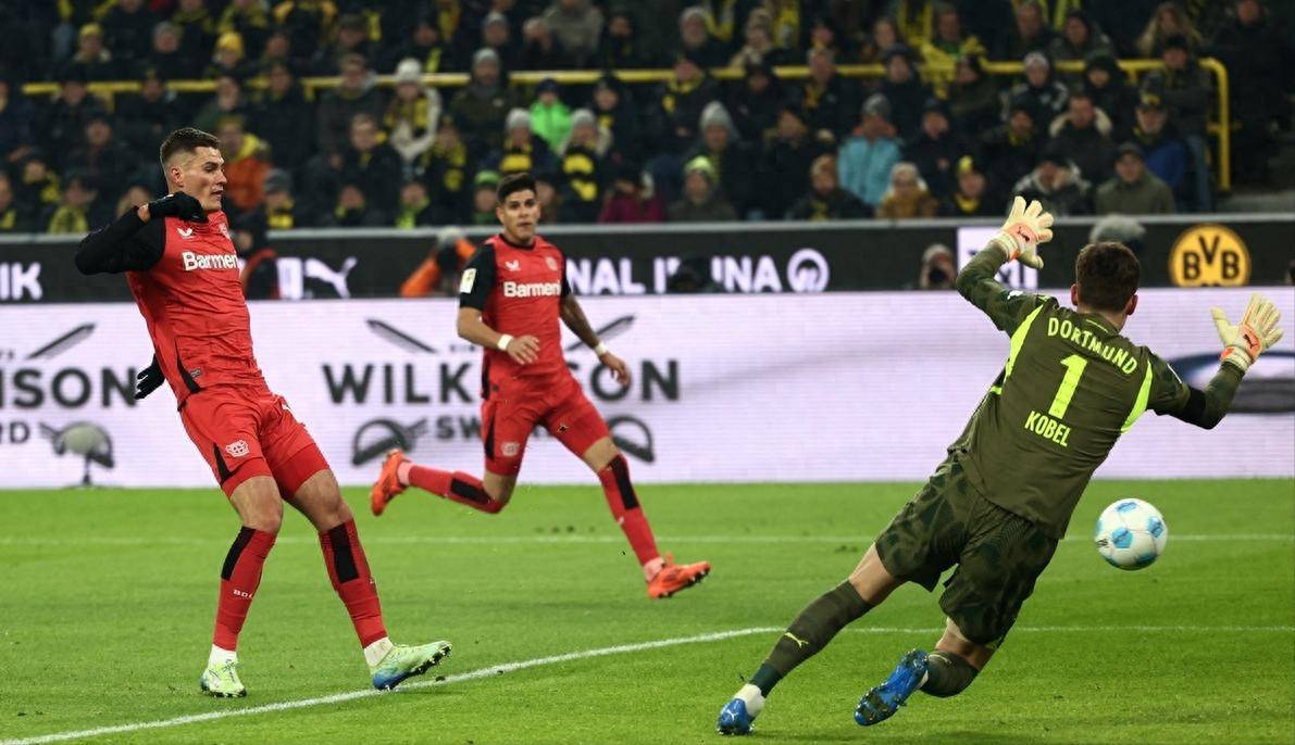 开云中国大陆-关于德甲战况激烈，比分2-2，比赛亮点：场上双方抢断成功率都超过70%的信息